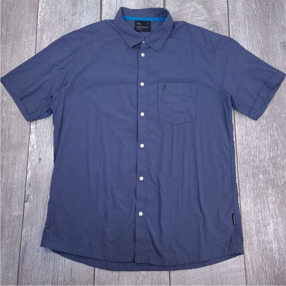 peak performance button down